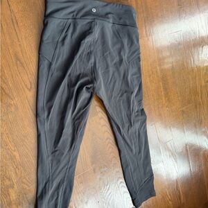 Lululemon 3/4 length Leggings